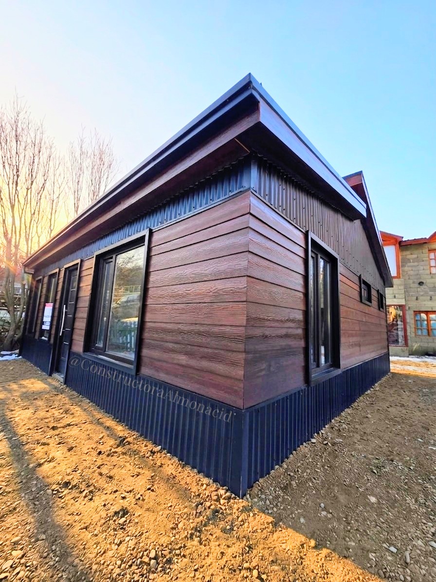 Obra 1 — vivienda familiar de 49 m² terminada y entregada en Ushuaia